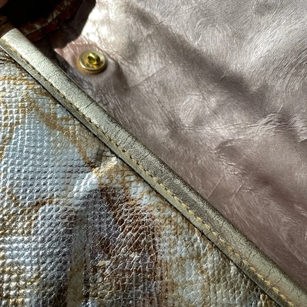 Bags by Varon vtg 70’s metallic quilted eelskin silver gold shimmer clutch